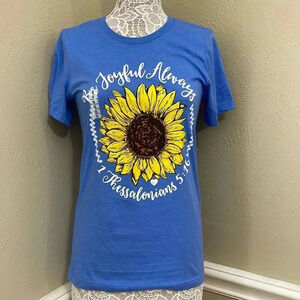 2/15 Cute sunflower top